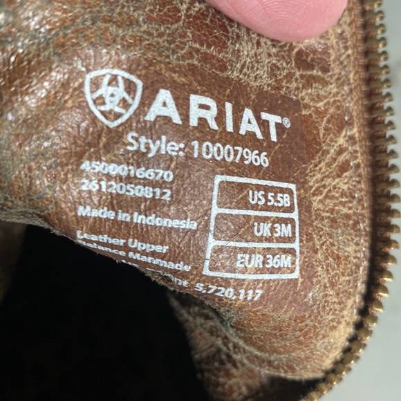 Western style ankle boots. - Picture 4 of 7